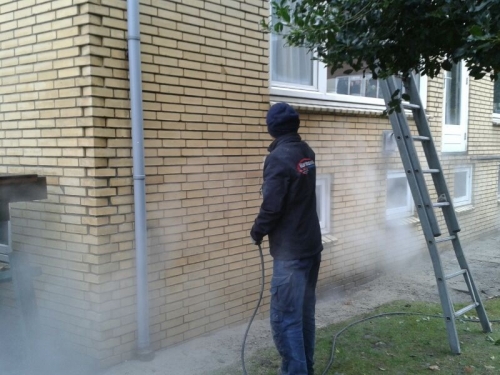 Reiniging muren